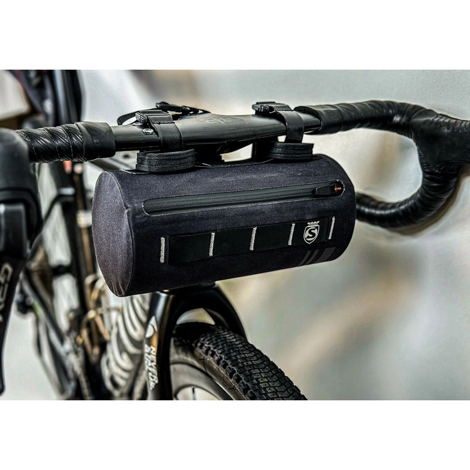 Silca Grinta Handlebar Bag - Image 5