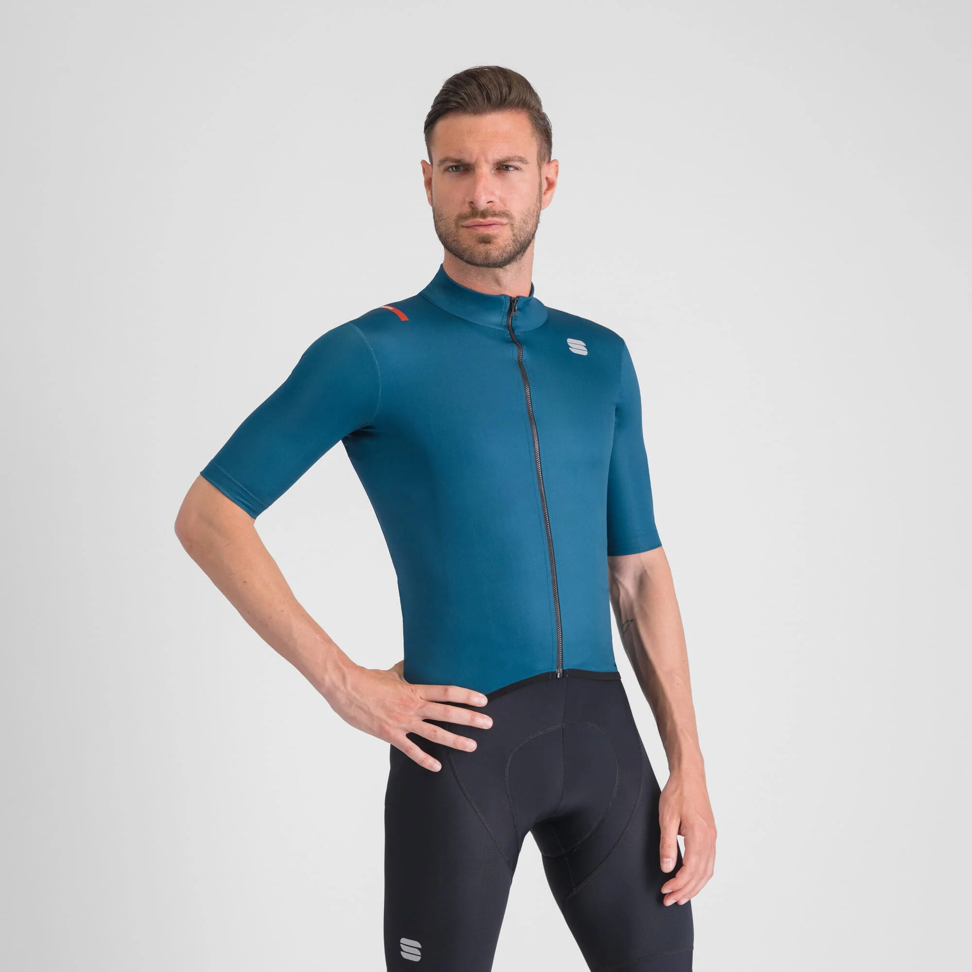 Sportful Fiandre Short Sleeve Light Jacket - Image 13