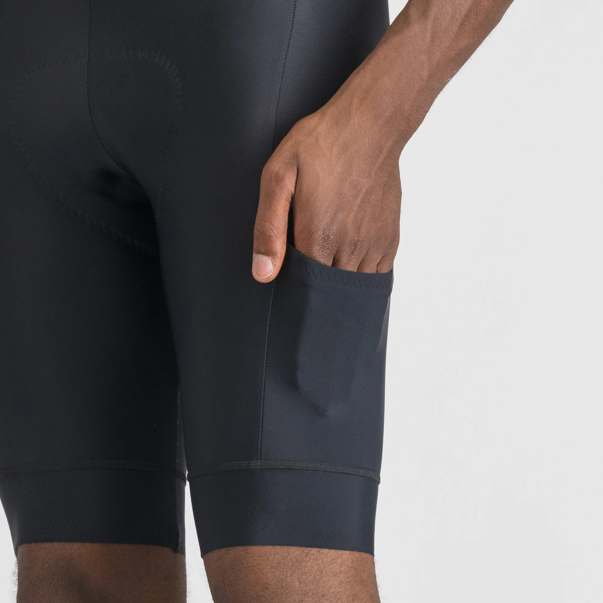 Sportful Giara 2 Bib Shorts - Image 11