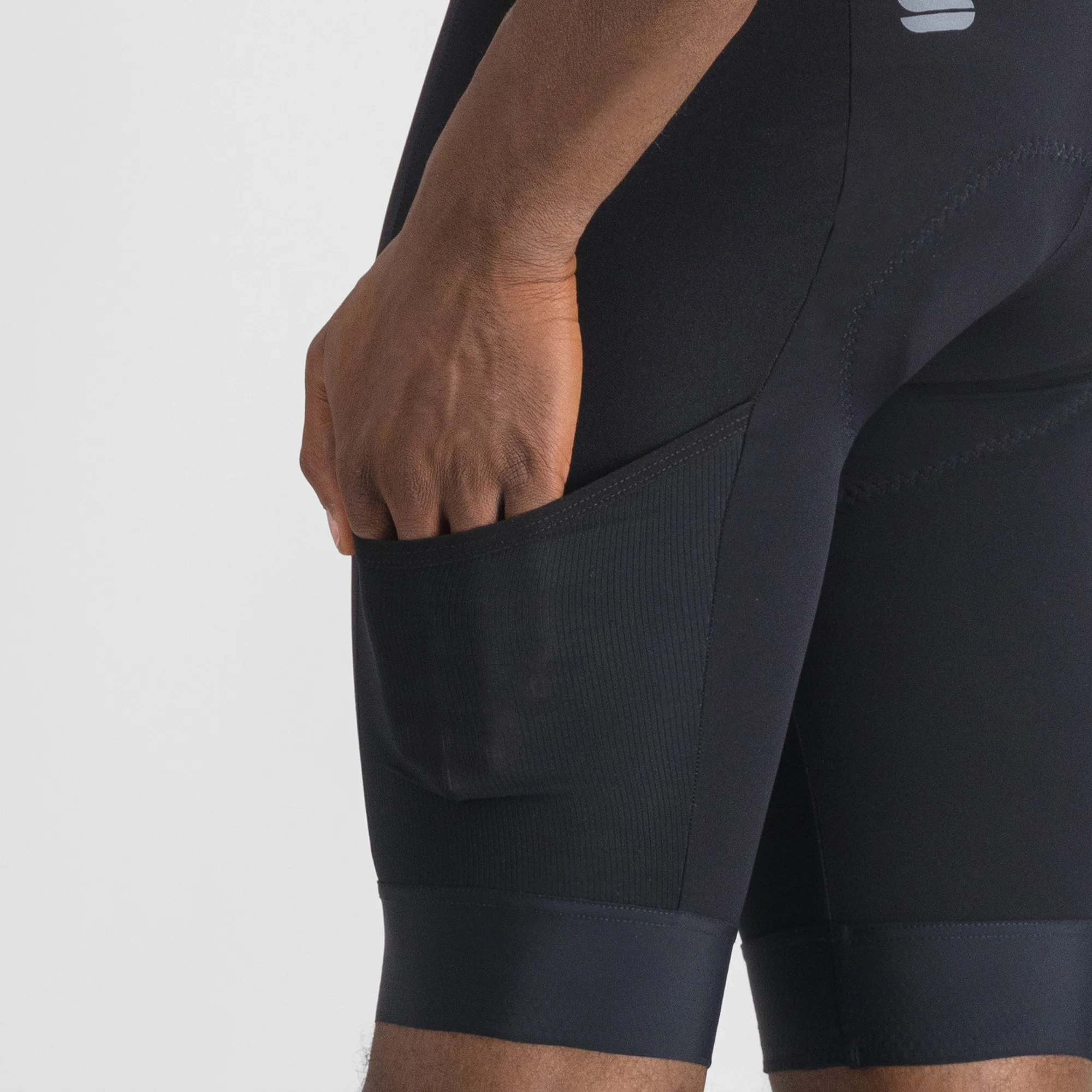 Sportful Supergiara 2 Bib Shorts - Image 14