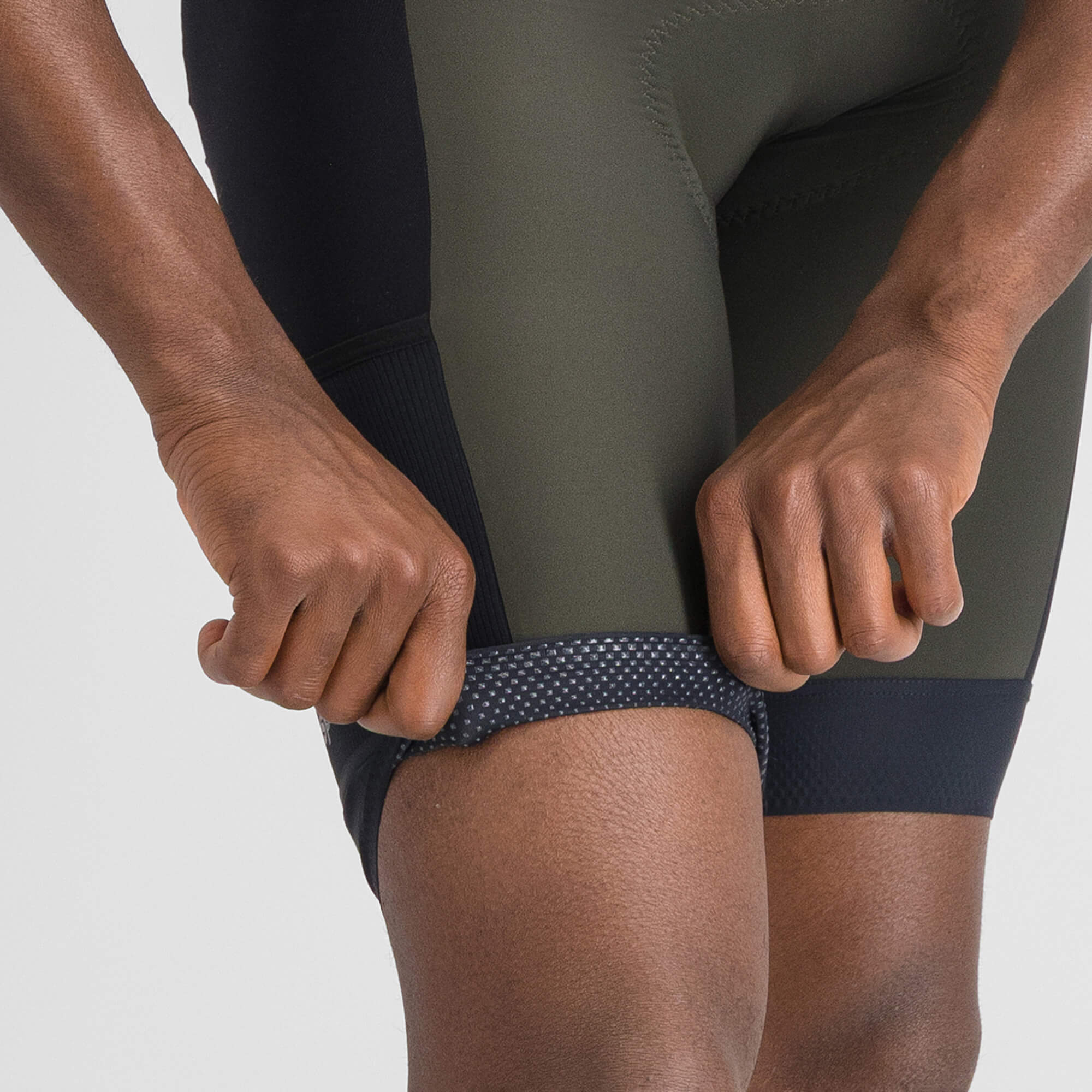 Sportful Supergiara 2 Bib Shorts - Image 5