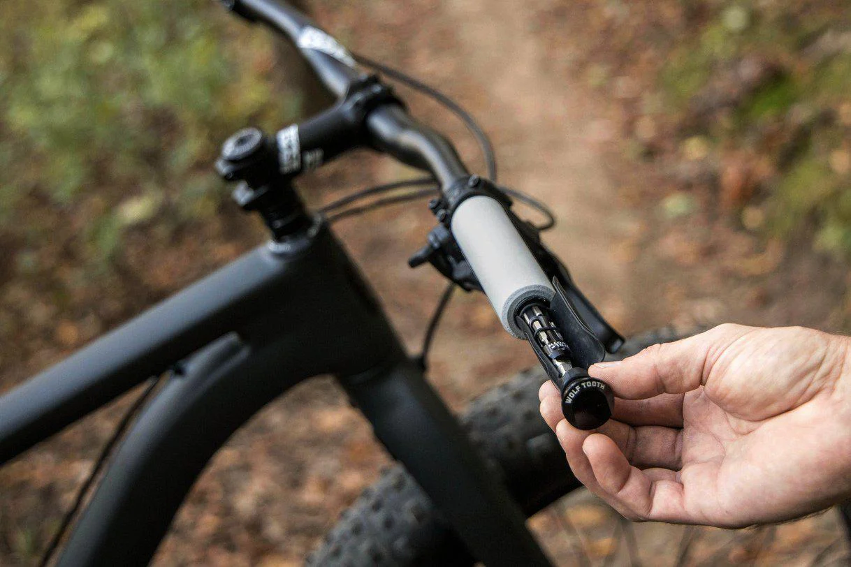 Wolf Tooth Encase 14 Function Multi Tool - Image 2