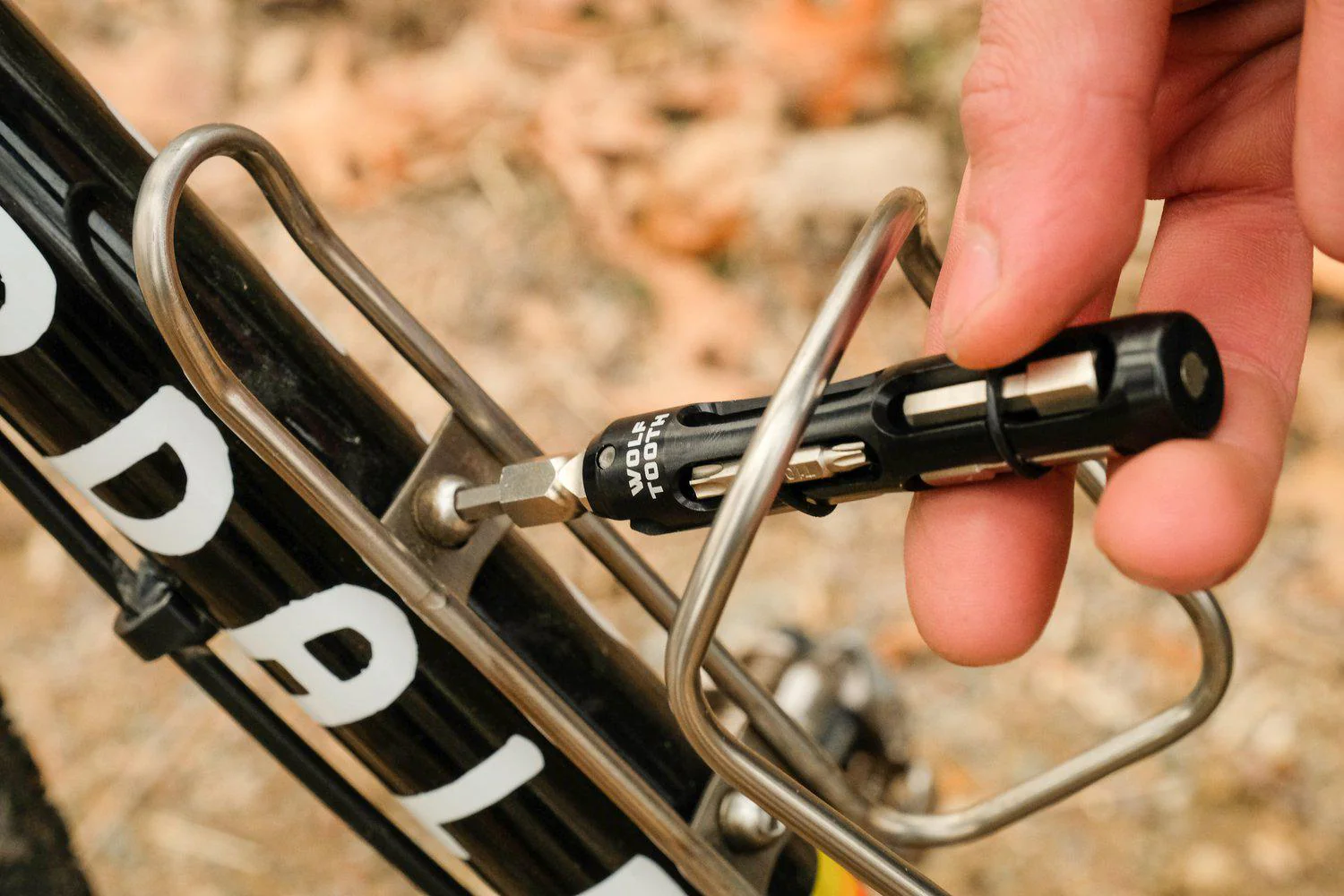 Wolf Tooth Encase 14 Function Multi Tool - Image 4