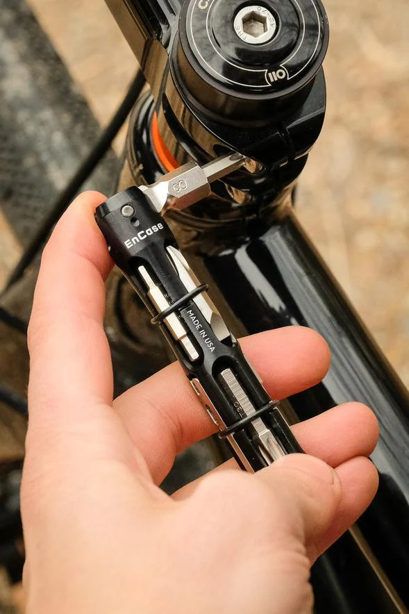 Wolf Tooth Encase 14 Function Multi Tool - Image 5
