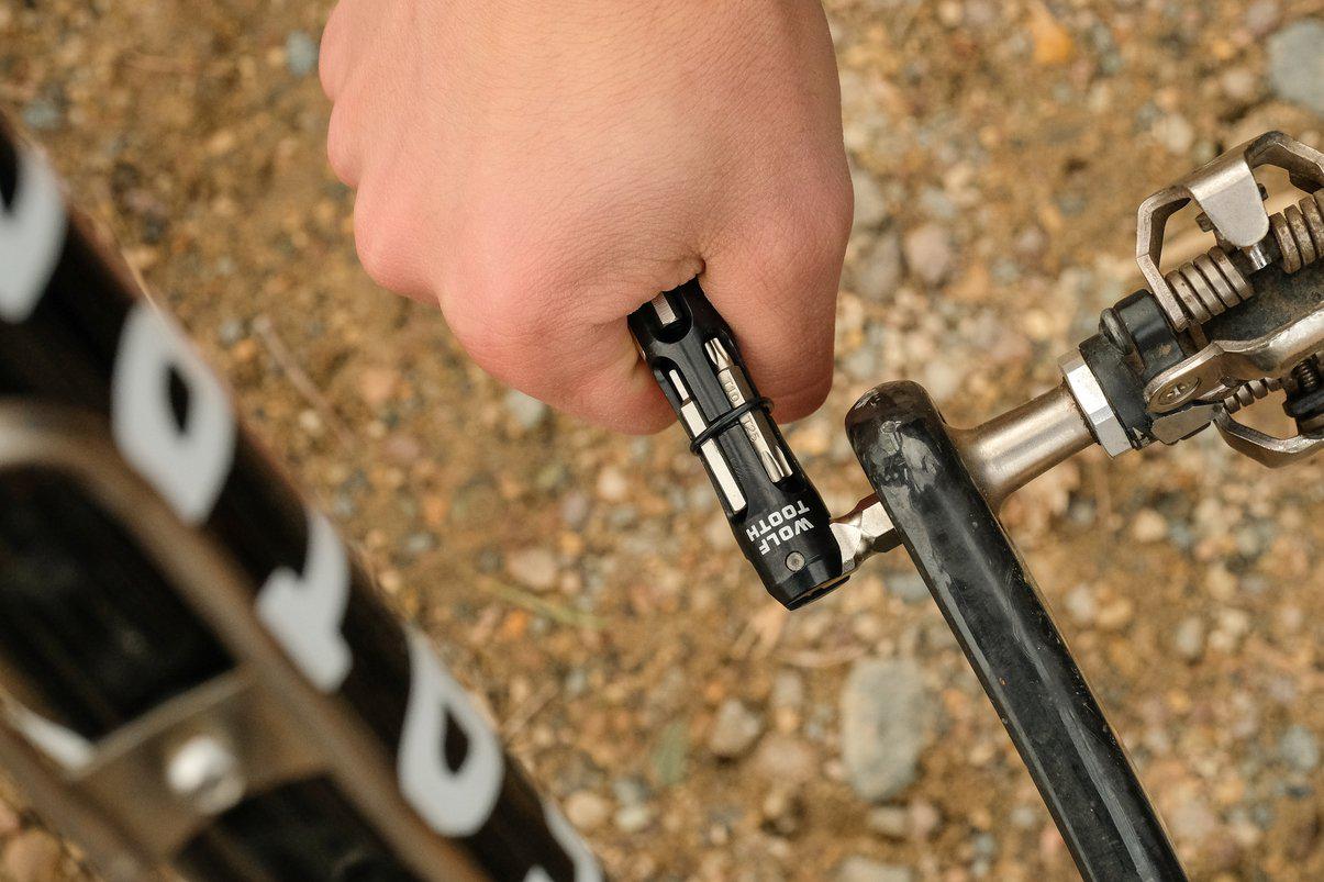 Wolf Tooth Encase 14 Function Multi Tool - Image 6